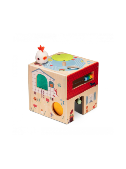 Cube ferme d'activités en bois